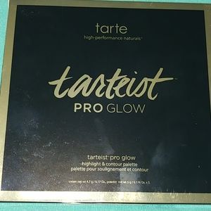 Tarteist Pro Glow Highlight&Contour Palette